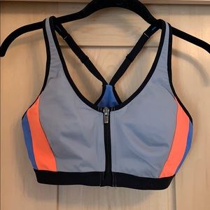 Victoria Sport front close front zip sports bra